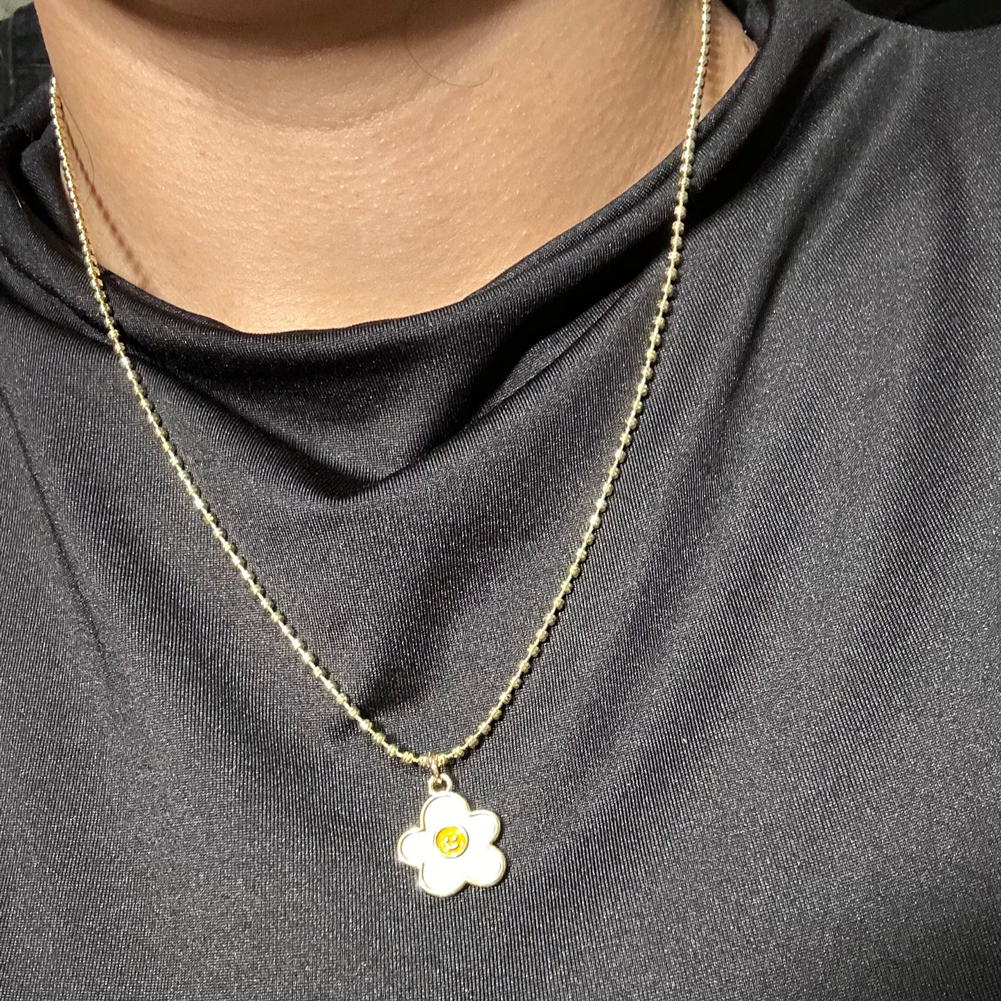 Flor Blanca Necklace